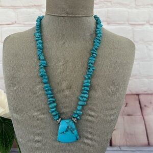 Faux turquoise stone vintage necklace barrel clasp closure 18”